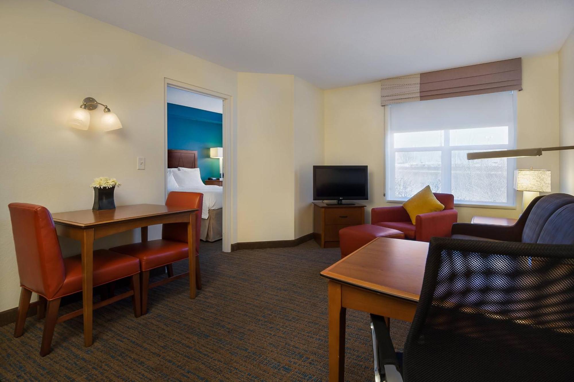 Residence Inn By Marriott Madison West/Middleton Exterior photo